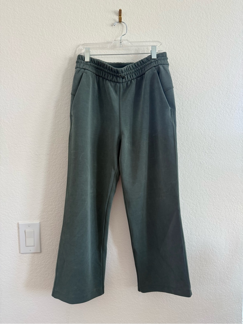 lululemon athletica Olive Green Drawstring Sweatpants